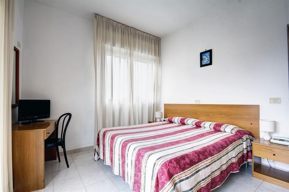 Hotel Virginia Diano Marina Luaran gambar